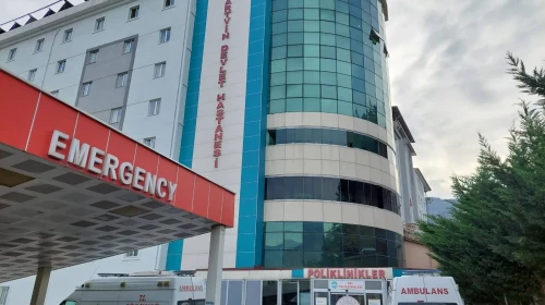 Artvin Devlet Hastanesi'nde ilk endovasküler stent tedavisi başarıyla gerçekleştirildi