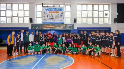 Artvin U14 Yerel Lig'de Artvin İl Özel İdaresi, Ardahan'ı 70-27 mağlup etti