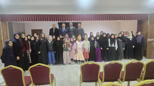 Belediye Başkanı Koçal, Vakfıkebir'deki Kur'an Kursu'nu ziyaret ederek öğrencilere başarı diledi