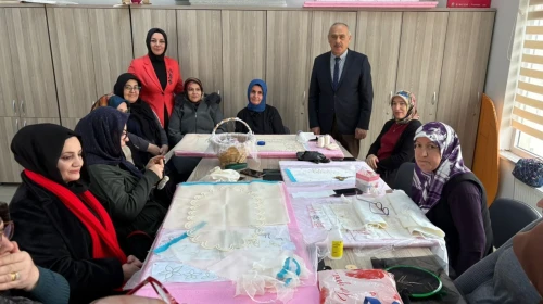 Bayburt'ta Şehit ve Gazi Yakınları için Sanat Kursu Başlatıldı