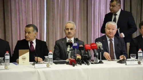 Bakan Uraloğlu’ndan 5G Gelişmeleri ve Terörle Mücadele Vurgusu!