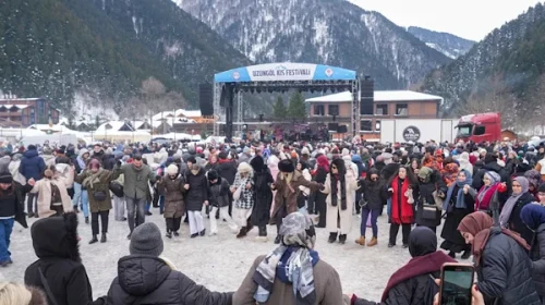 Trabzon'da Kış Festivali: Canlı Performanslar ve Eğlenceli Etkinlikler Şovda!