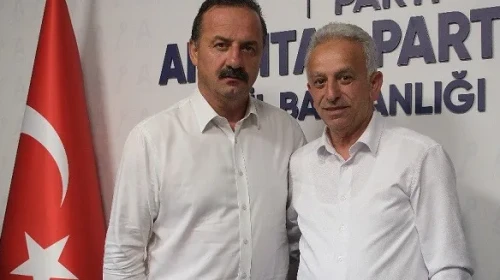 Türk bayrağına yönelik saldırı, Anahtar Parti'den alçak provokasyon yorumu geldi