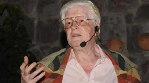 Ünlü Türk Sanatçı İzzet Günay'ın Hayatı ve Sinema Kariyeri Hakkında Bilgiler