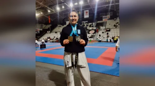 Karate Antrenörü Ayhan, Türkiye Şampiyonu Ünvanını Kazandı!