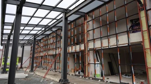 Arhavi'de Yeni Otogarın Dış Cephe Çalışmaları Sona Yaklaşıyor