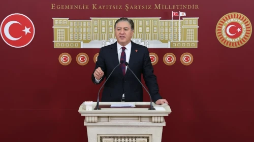 Hükümetin faiz ödemeleri emekli maaşlarını etkilerken, CHP'den eleştiriler yükseliyor