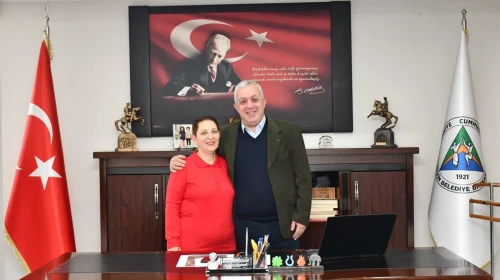 Artvin Belediyesi'nde 47 yıl hizmet veren Cihangül Yıldırım emekli oldu