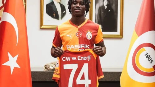 Galatasaray, 18 yaşındaki oyuncu ile sözleşme imzaladı