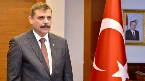 Kabineye Yeni İsim: Hafız Bakan Mustafa Çiftçi Yarışma Birincisi, Görüntüleri Gündem Yaradıyor!