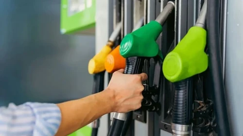 Pazar günü yola çıkacaklar ekran başına!Akaryakıt alırken bu saate dikkat!