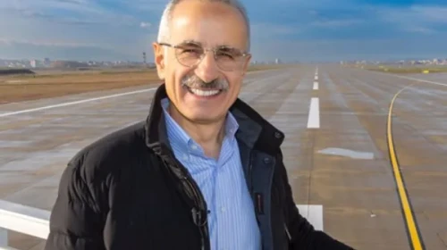 Uraloğlu: 5G Teknolojisi Türkiye'de Kademeli Olarak Hayata Geçirilecek