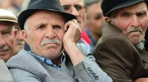 Emekliler Hayal Kırıklığına Uğradı: Bu Yıl Bayram İkramiyeleri Artış Gösteremeyecek! İşte Detaylar