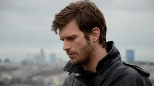 Dönence Dizisinde Kadın Başrol Oyuncusu Hala Belirsiz, Kıvanç Tatlıtuğ’un Eşlik Edeceği İsim Merakla Bekleniyor!