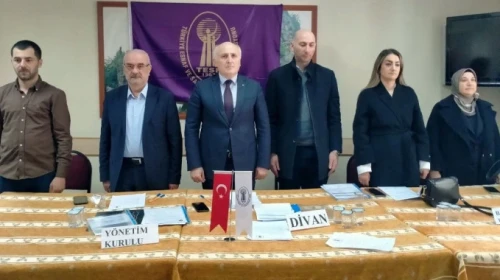 İkizdere'de Zabit İspir, 79 oyla Esnaf ve Sanatkârlar Odası Başkanı oldu.