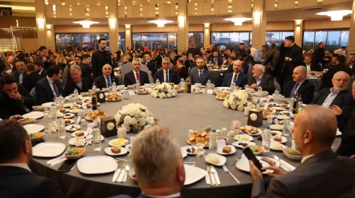 RTEÜ'de Yoğun Katılımlı Geleneksel İftar Organizasyonu Düzenlendi