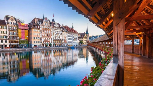 Liste des lieux à visiter en Suisse.