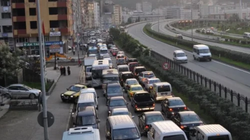 Rize’de Trafik Neden Bu Kadar Yoğun Oldu?