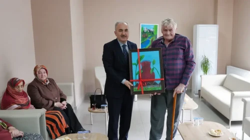 Başkan Rahmi Metin, Yaşlılar Haftası etkinlikleri kapsamında huzurevini ziyaret etti