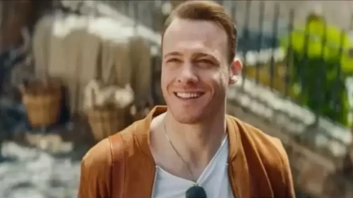 Kerem Bürsin imza aşamasında! Yeniden bir araya gelecekler