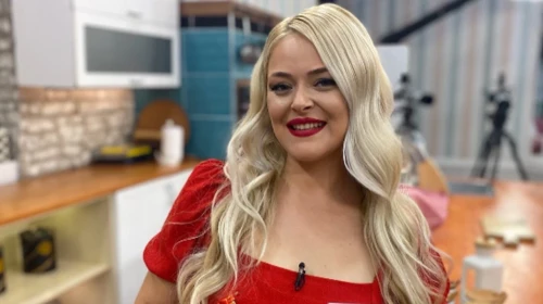 Gelinim Mutfakta Aysun Kuşatan Kimdir?