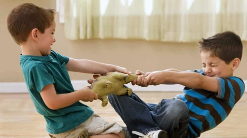 Çocuklarda Şiddet Eğilimini Gösterebilecek 6 Önemli Belirti