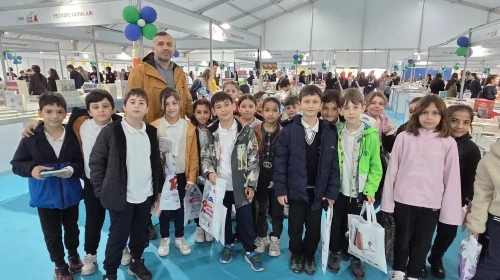 Rize Kitap Fuarı'nda Öğrencilerle Yazarlar Buluşuyor!