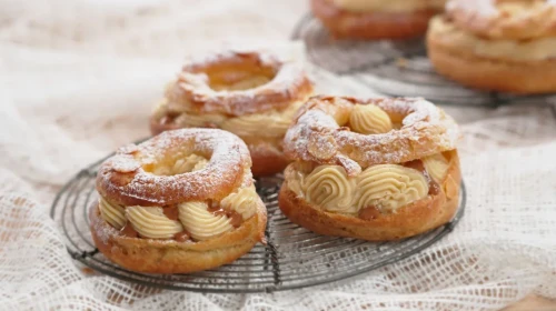 İbrahim'in Yemekteyiz programındaki ünlü tarif: Paris-Brest'in Sırları ve Yapılışı!