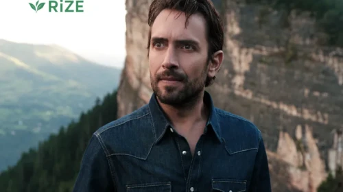 Başarılı Oyuncu Ulaş Tuna Astepe Kimdir?