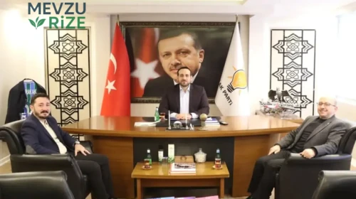 AK Parti Rize İlçe Başkanları, Burak Ak Önderliğiyle Abdullatif Kömrücü ile Kritik Toplantılarda Bir Araya Geldi!