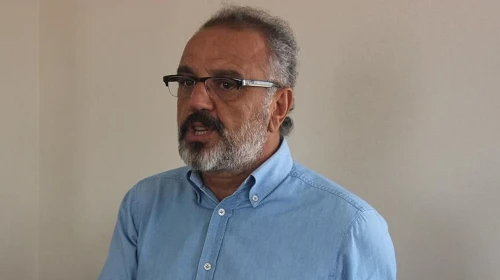 Siyasetçi Sırrı Sakık Kimdir?