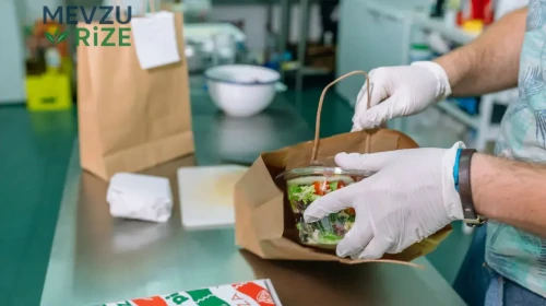 Ticaret Bakanlığı'ndan Yemek Sipariş Uygulamalarına Yeni Şeffaflık Düzeni: Gönüllülük Esası Hayata Geçiyor!