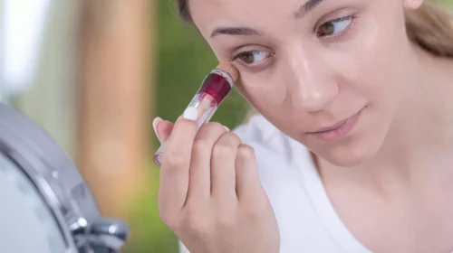 Yüz ve Göz Çevresi Stick Ürünlerinin Faydaları ve Kullanım Alanları