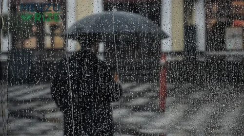 Son dakika Meteoroloji yeni raporu yayımladı: Önce kuvvetli rüzgar ardından sağanak geliyor