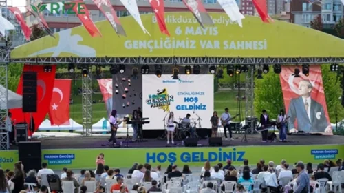 Beylikdüzü’nde Kırlangıç Gençlik Festivali Coşkuyla Açıldı!