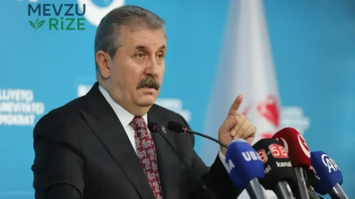 Mustafa Destici Kimdir? Siyasi Kariyeri ve Hayatı