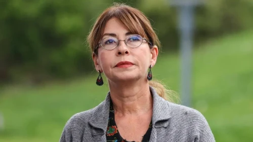 İlkay Akkaya: Müzik Dünyasında İz Bırakan Bir Sanatçı - Yaşı ve Kökeni Hakkında Bilgiler