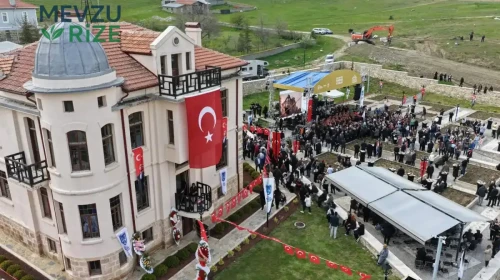 Tarihi Konak, Yeniden Canlanarak Geçmişe Işık Tutuyor