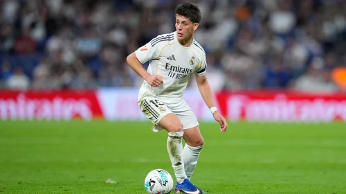Arda Güler İlk 11'de Yer Almadı: Espanyol - Real Madrid Mücadelesi Başlıyor!