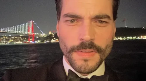 Akın Akınözü'nün Yeni Aşkı Ortaya Çıktı: El Ele Görüntülendiler!