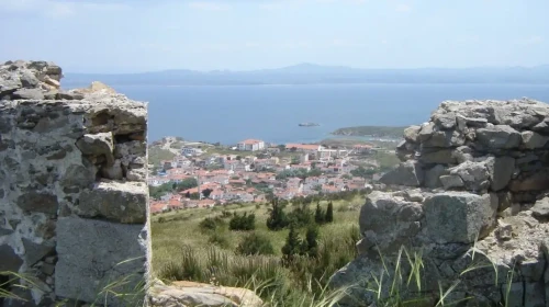 Bozcaada Yeni Kale nerede? Bozcaada Yeni Kale'ye nasıl gidilir?