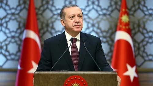 Cumhurbaşkanı Erdoğan'dan Anneler Günü'ne Özel Duygusal Mesaj: Anneler, Hayatımızın Temel Taşıdır