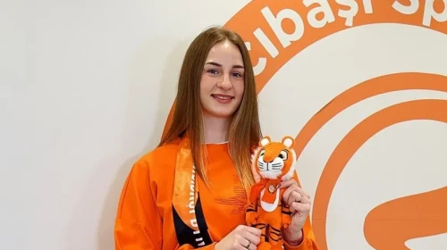 Eczacıbaşı Dynavit, Aleksandra Uzelac ile anlaştığını duyurdu!