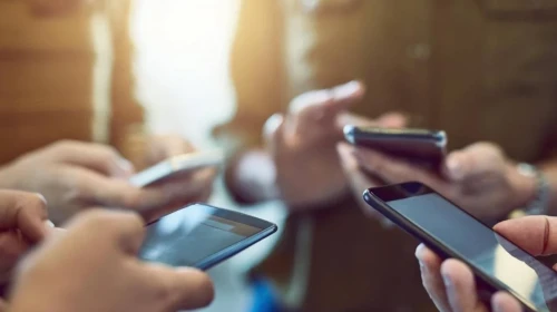 Yenilenen Telefon Alışverişinde Maliyetler Azalıyor: Akıllı Telefonlar İçin Taksit Sayısı 12'ye Çıkıyor!