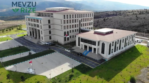 Kütahya Sağlık Bilimleri Üniversitesi (KSBÜ) 2026 Tercih Rehberi: Taban Puanları (Son 4 Yıl) Başarı Sıralamaları