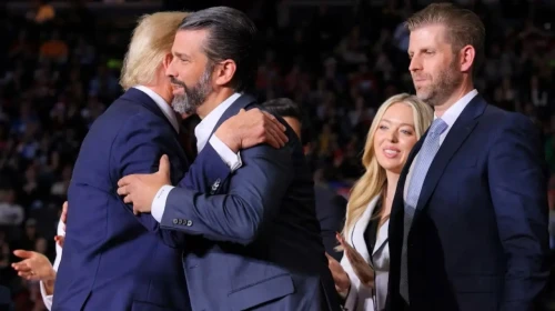 Trump'ın Oğlu ile ABD'yi Sarsacak Anlaşma: Milyonlar Kaçıyor!