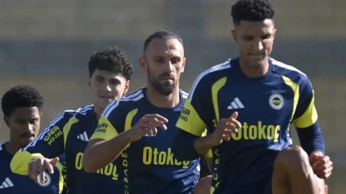 Fenerbahçe, 2023-2024 sezonu için antrenmanlarına hız kesmeden devam ediyor!