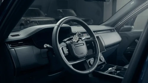 Lüks Otomotiv Devi Flaş Açıklama Yaptı: Land Rover Defender ve Range Rover Modelleri Güvenlik Sorunları Nedeniyle İleri Çağrılıyor!