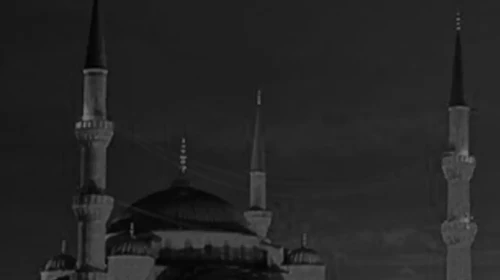 2026'da Muharrem Ayının 10. Günü Ne Zaman? Hangi Dualar Tercih Edilmeli?