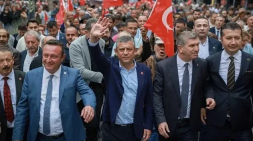 CHP'de 264 eski milletvekili istifa etti